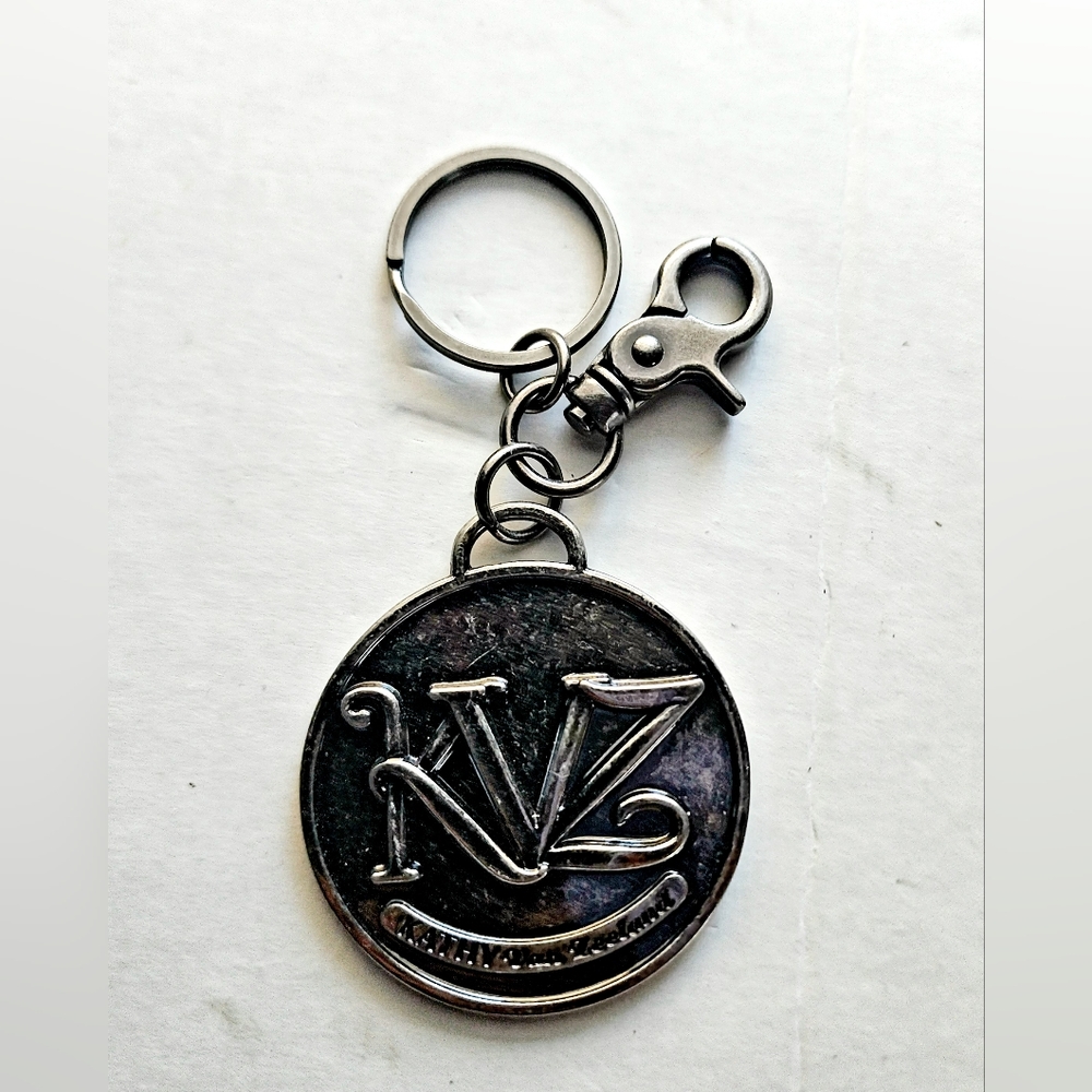 Kathy Van Zealand antique silver tone bag decoration charm pendant keyring - Picture 4 of 6